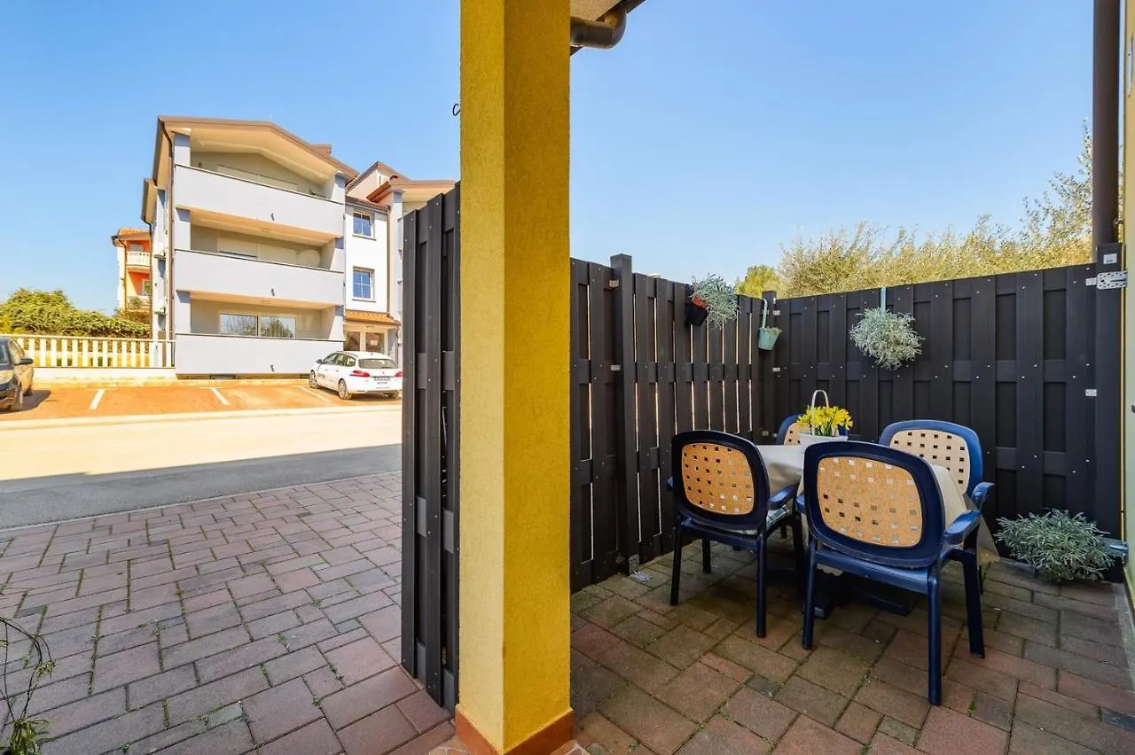 Affittacamere Bozica House With Apartments Murine