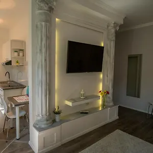 Jr Luxury 4*, Spalato Croazia