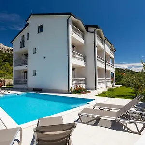 Dosen Iv , Baška Croazia